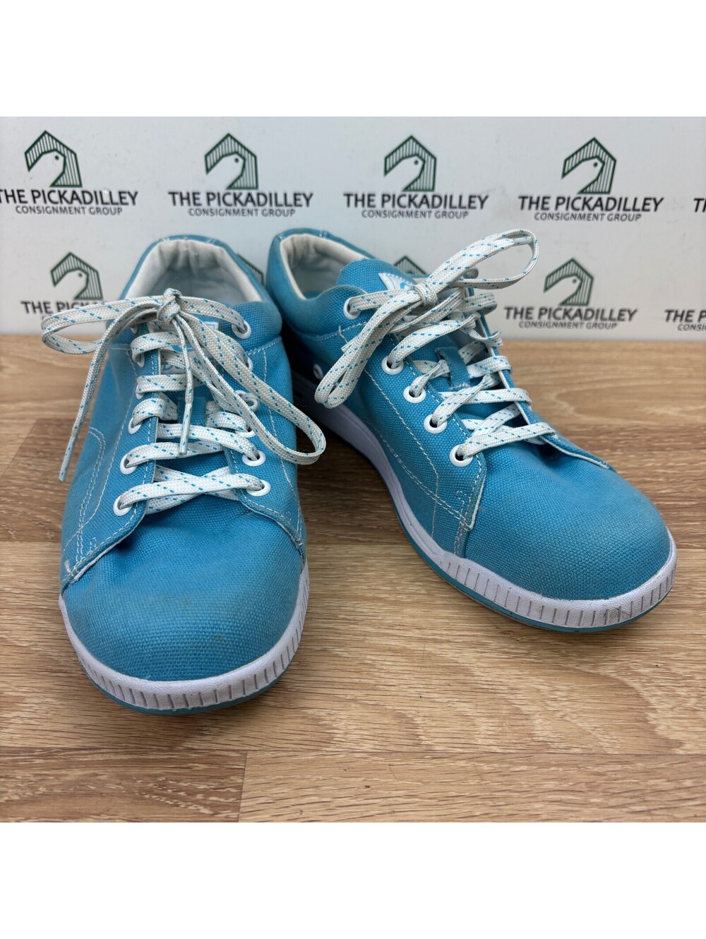 Dexter Katie light blue bowling shoes size 8.5